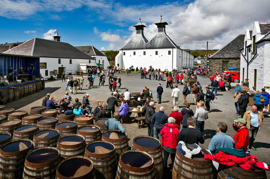 Barrels and People at Feis Ile